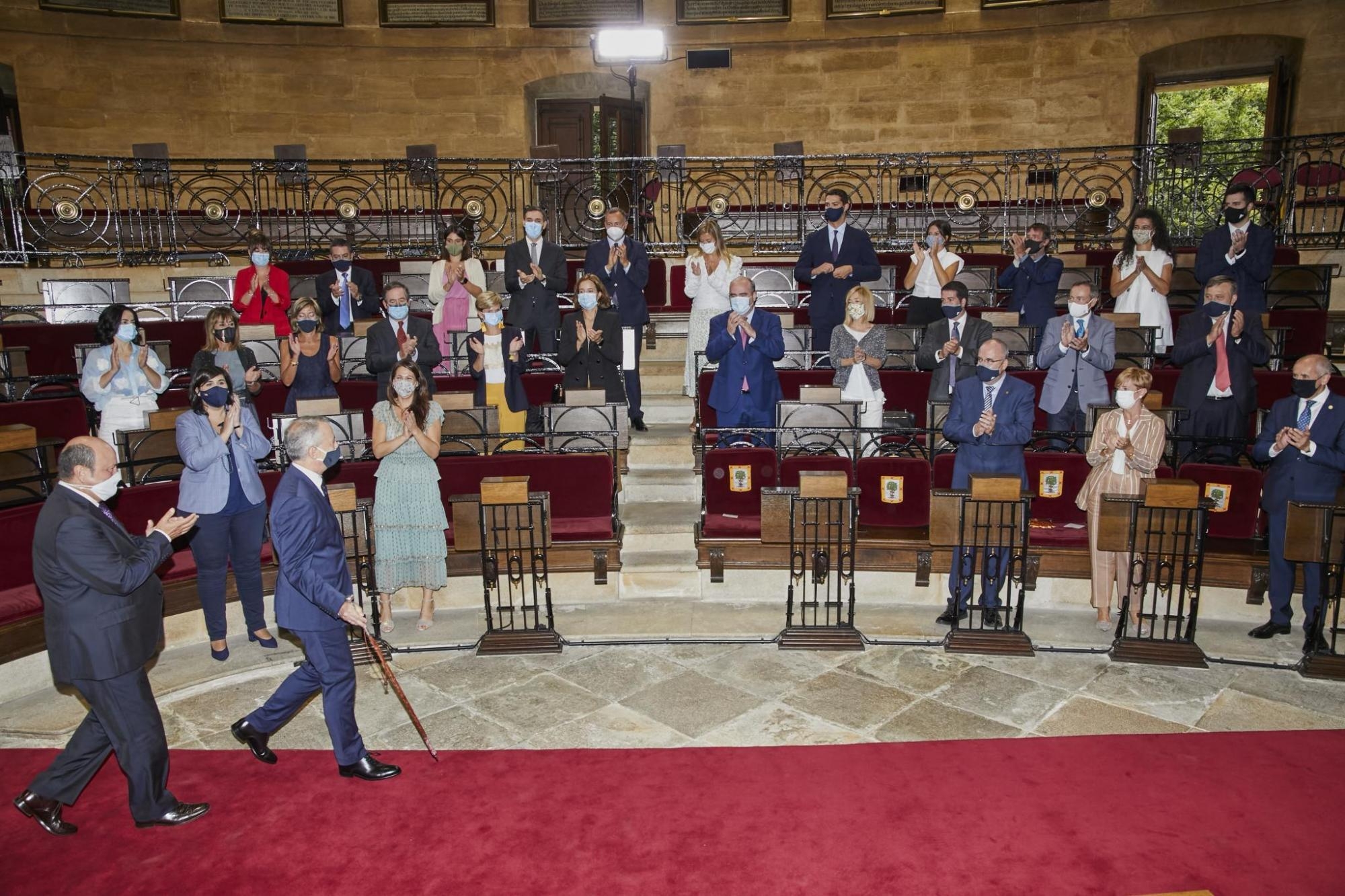 BBB: Lehendakari Iñigo Urkullu jura su cargo ante el árbol de Gernika ...