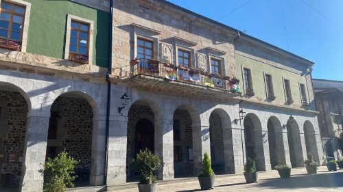 Areatzako EAJ-PNVk EH Bilduk onartutako aurrekontuek ez dietela erantzuten udalerriaren benetako beharrei eta kanpoan uzten dituztela adineko pertsonak eta migratzaileak salatu du