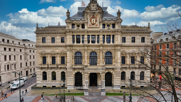 Estudio de opinión sobre tendencias electorales 2025