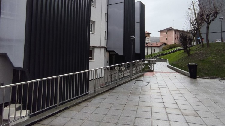 Abanto-Zierbenako EAJ-PNV udalerri-eredu irisgarria eta kohesionatua finkatzen ari da