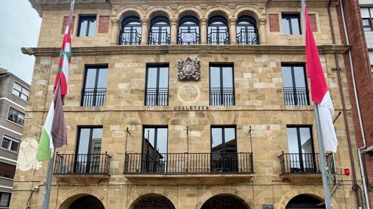 Bermeoko EAJ-PNVk 2026ko Aurrekontuak baztertu ditu, kontinuistak direlako eta udalerriko benetako arazoei erantzuten ez dietelako