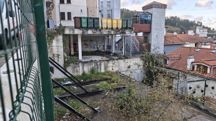 Ondarroako EAJ-PNVk Pixape inguruko garbitasun eta mantentze-lanen gabezia salatu du, eta premiazko neurriak eskatu ditu