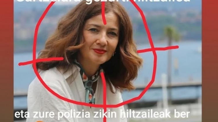 Santurtziko EAJ-PNVk Itziar Carrocera alkatearen aurkako mehatxuak salatu ditu Ertzaintzaren aurrean