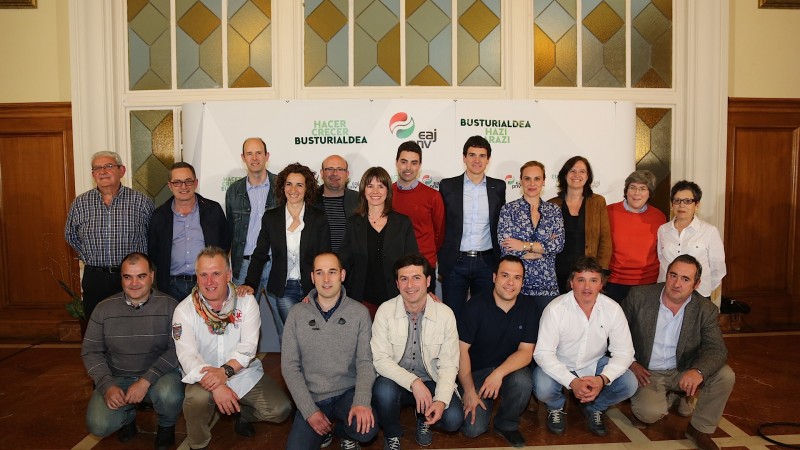 Busturialdeko hautagaien aurkezpena