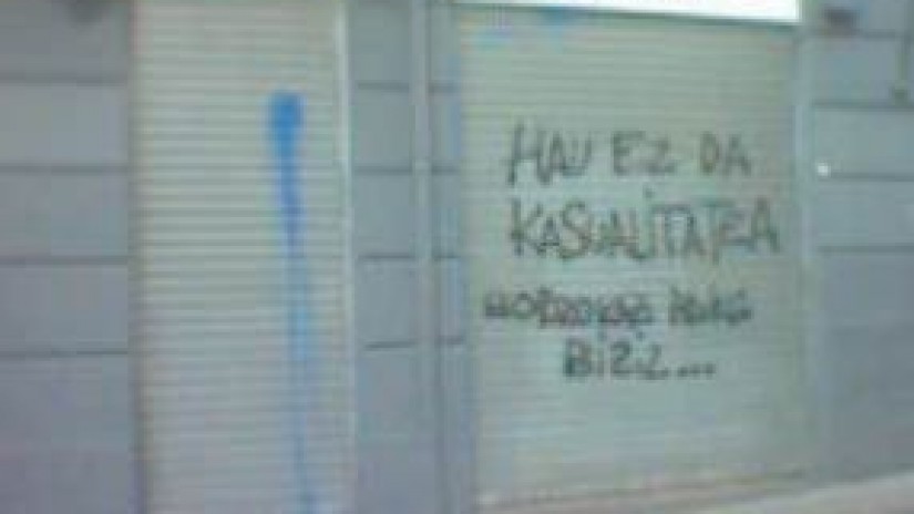 Atacan los batzokis de Matiko y Santutxu. EAJ/PNV de Bizkaia considera que estos ataques no son una casualidad