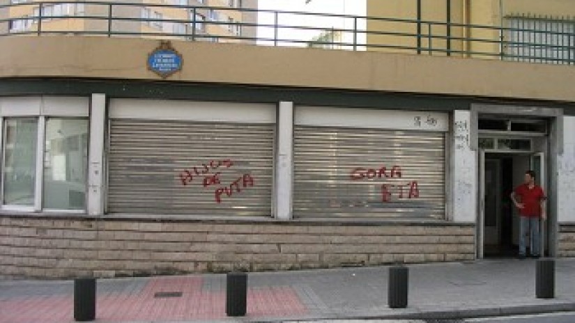 Pintadas contra EAJ/PNV en Bilbao.