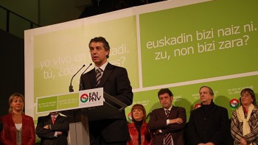 Urkullu: “Gure zortea da Euskadin bizi garela eta gizarteak PP eta PSOE ez diren beste aukera batzuk hautatu ditzakeela”