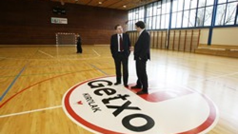 La reforma de las instalaciones deportivas de Fadura ha entrado en su fase final