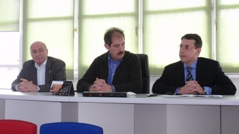 Epaiak Etxebarriako udaleko alkatea, zinegotzia eta teknikaria ustezko prebarikazio delitutik errugabe jo ditu