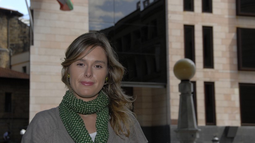 Mireia Zaratek Eusko Legebiltzarreko ibilbidea hasi du