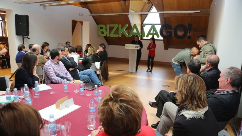 Ehun bat pertsona elkartu dira Getxon Bizkaiago! ekimena martxan jartzeko. Bizkaiko EAJ-PNVk hiritarrei zuzendutako abian jarri duen parte hartze egitasmoa