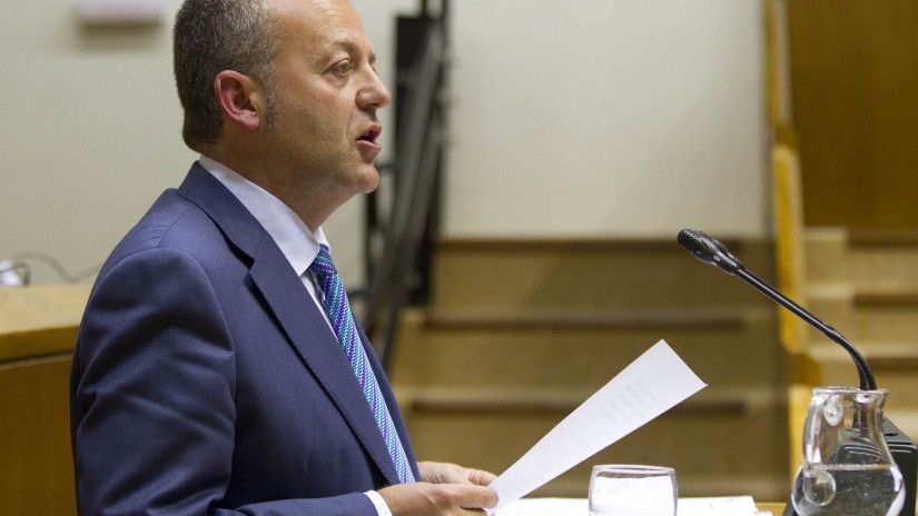 Udal Legea hasi da pausoak ematen Legebiltzarrean