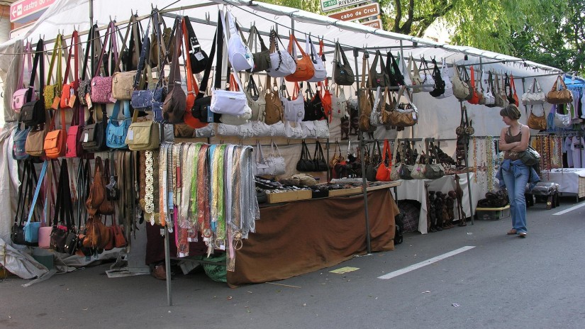 Asteburu honetan Aukeren Azoka berria izango da Galdakaon, deskontu handiekin