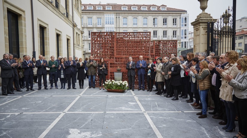 EAJ-PNVk oroimen anitza eraiki beharra aldarrikatu du,iraganeko izuak ez errepikatzeko berme gisa