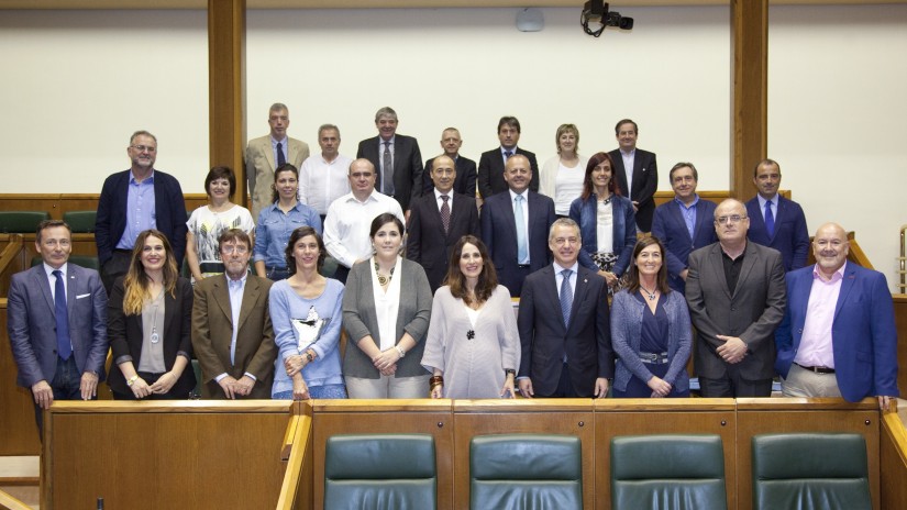 Poliziaren Biktimen Legea eta Turismo Legea onartzea nabarmendu du EAJ-PNVk, elkarrizketa eta akordioa gailendu diren legegintzaldiaren amaieran