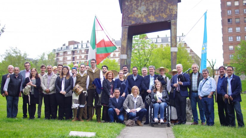 EAJ-PNV participa en el homenaje anual a Castelao, padre del nacionalismo gallego y máximo exponente de la cultura gallega del siglo XX