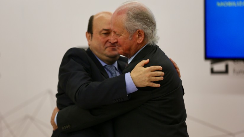 Juan Mari Atutxak agur esan dio Sabino Arana Fundazioko presidentetzari