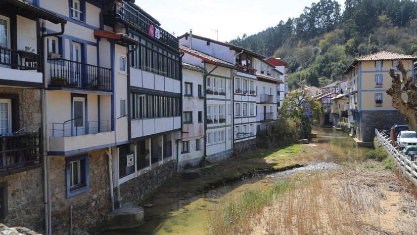 EAJ-PNV de Ea denuncia la falta de compromiso de EH Bildu para facilitar el acceso a la vivienda a las y los ietarras