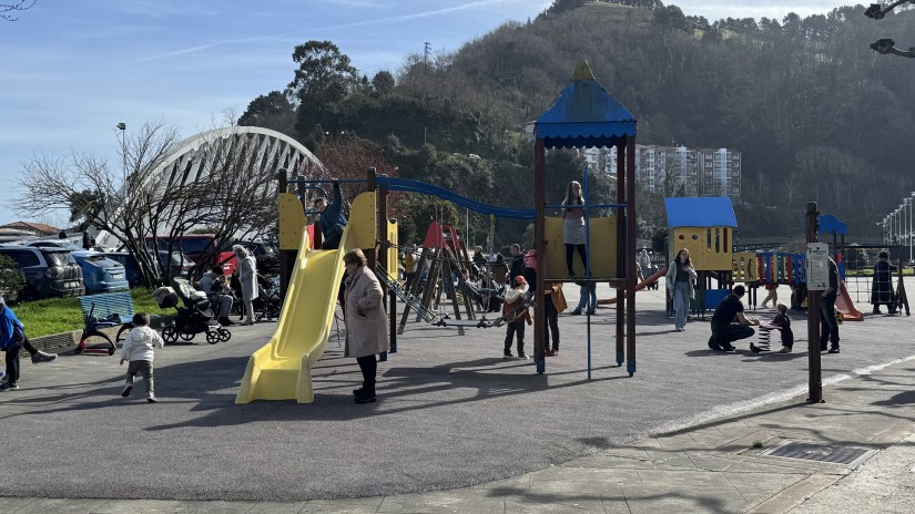 EAJ-PNV acusa a EH Bildu de abandonar los parques infantiles de Ondarroa y propone un plan integral para renovarlos