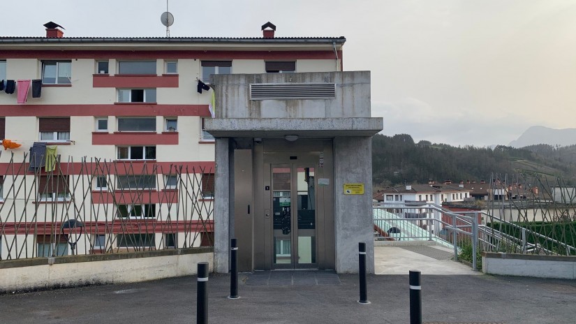 EAJ-PNV de Zaldibar denuncia la dejadez institucional de EH Bildu por mantener casi dos años sin funcionar el ascensor de acceso a la estación