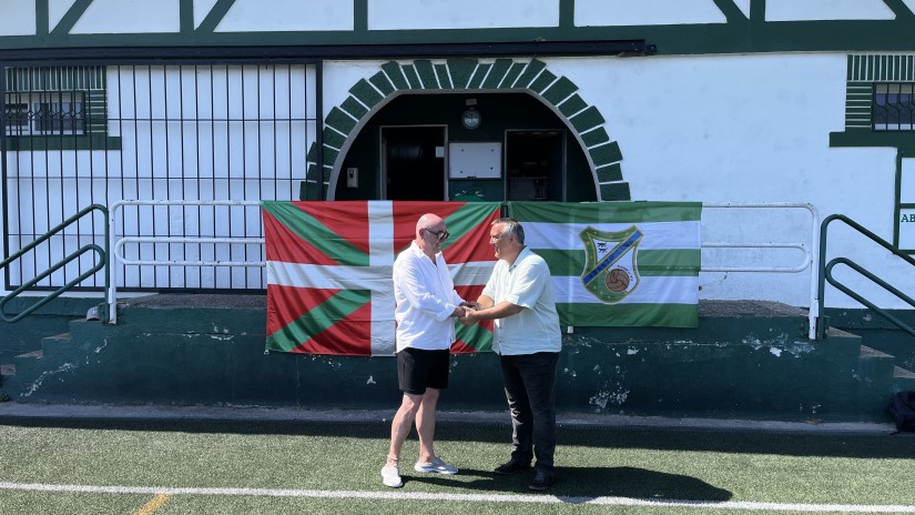 Abanto Zierbenako EAJ-PNVk tokiko erakunde eta elkarte-sarea indartzeko konpromisoa berretsi du Abanto Club SDrekin lortutako akordioaren bidez