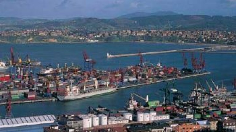 Santurtziko EAJ/ PNVk PSE eta PP-ri 