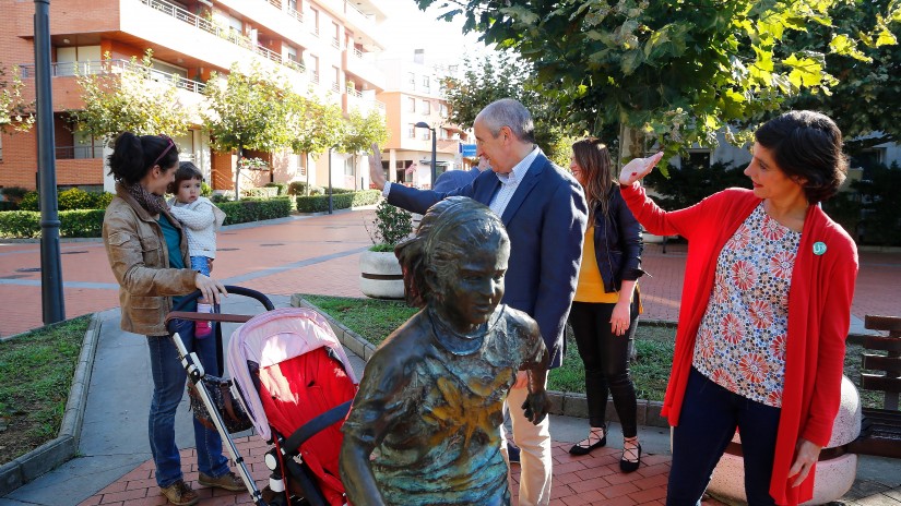 Josu Erkoreka: “Extenderemos hasta tres anualidades las ayudas económicas por segundo nacimiento así como la cuantía de las becas que permitan a las familias el acceso a centros de educación infantil”