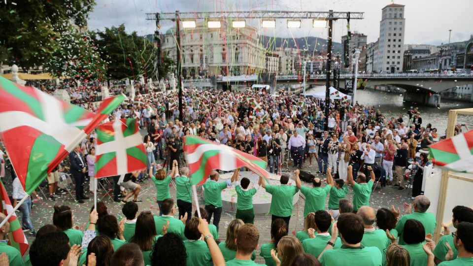 23-J Mitina Arenal Aitor Esteban, Maribel Vaquero, Mikel Legarda, Iñigo Urkullu, Andoni Ortuzar