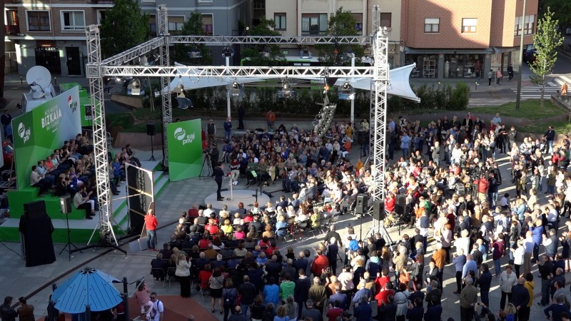 Getxoko mitina. Amaia Agirre, Unai Rementeria, Andoni Ortuzar Getxoko mitina. Amaia Agirre, Unai Rementeria, Andoni Ortuzar