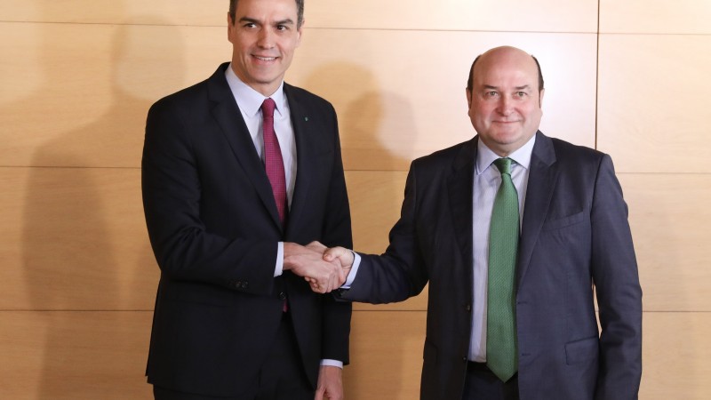 EAJ-PNV eta PSOEren arteko inbestidura akordioa EAJ-PNV eta PSOEren arteko inbestidura akordioa