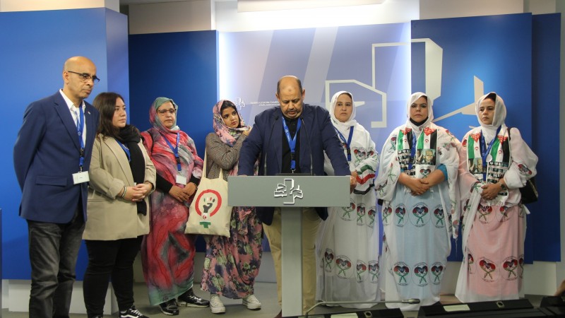 Fronte Polisarioko ordezkaritza batek Eusko Legebiltzarreko eztabaida jarraitu du Fronte Polisarioko ordezkaritza batek Eusko Legebiltzarreko eztabaida jarraitu du