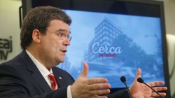Enplegua, hurbiltasuna eta partaidetza, horiek dira Juan Mari Aburtoren programa osatzeko gakoak Juan Mari Aburto