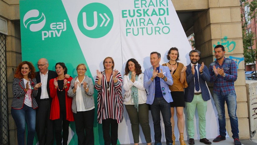 “Gu desitxuratzeko egiten ari diren saiakeren gainetik ere, EAJ ez da Herri honetako erdikotasunetik mugituko”, Atutxak ohartarazi duenez “Gu desitxuratzeko egiten ari diren saiakeren gainetik ere, EAJ ez da Herri honetako erdikotasunetik mugituko”, Atutxak ohartarazi duenez