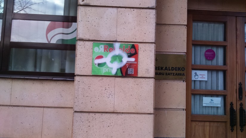 Errekaldeko Batzokiak asteburuan sufritu duen erasoa salatu eta gaitzetsi du BBBk Errekaldeko Batzokiak asteburuan sufritu duen erasoa salatu eta gaitzetsi du BBBk