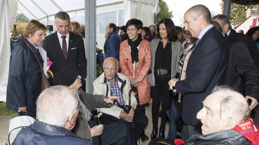 Iñigo Iturrate: “Sufrimendu injustua pairatu zutenak oroitzea ezinbestekoa da etorkizun itxaropentsua eraikitzeko” Iñigo Iturrate: “Sufrimendu injustua pairatu zutenak oroitzea ezinbestekoa da etorkizun itxaropentsua eraikitzeko”