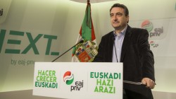 Aitor Estebanek deitoratu du Felipe VI.ak Euskadi eta Kataluniako errealitate nazionalak saihestu izana “Betiko diskurtsoa izan zen, progresismoaren zelofanarekin bilduta”