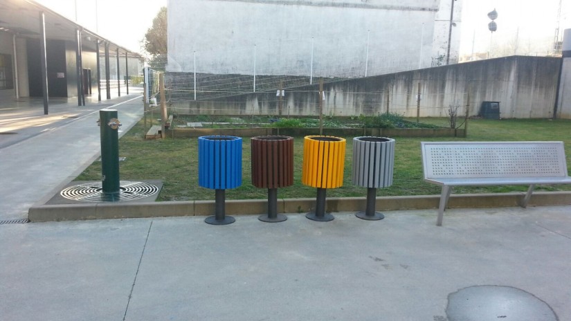 Zamudiok iraunkortasunaren aldeko apustuari eutsiz bilketa selektiborako zakarrontziak jarri ditu Zamudiok iraunkortasunaren aldeko apustuari eutsiz bilketa selektiborako zakarrontziak jarri ditu