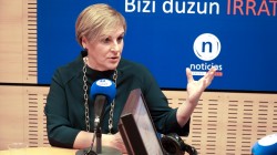 Itxaso Atutxaren esanetan PP eta C's alderdien artean zein baino zein espainolistago agertzeko darabilten borroka ezin da egin “besteok daukaguna eta garena” ukatuaz