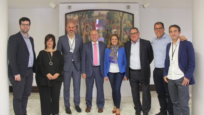 Joseba Zorrilla: “Ezkerraldea, Meatzaldea eta Oarsoaldea eskualdeek lehentasuneko arreta behar dute; erakunde guztiek indartu egin behar dute sozialki eta ekonomikoki berreskuratzeko borondatea” Joseba Zorrilla: “Ezkerraldea, Meatzaldea eta Oarsoaldea eskualdeek lehentasuneko arreta behar dute; erakunde guztiek indartu egin behar dute sozialki eta ekonomikoki berreskuratzeko borondatea”