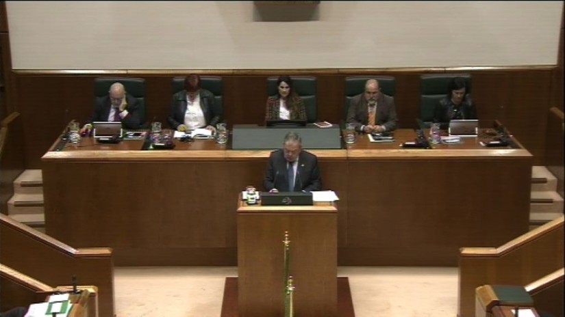 Azpiazu sailburuak 2019ko Aurrekontu Proiektua aurkeztu du Eusko Legebiltzarraren osoko bilkuran Azpiazu sailburuak 2019ko Aurrekontu Proiektua aurkeztu du Eusko Legebiltzarraren osoko bilkuran