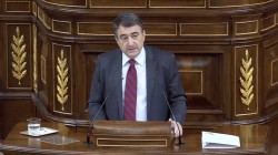 EAJren “kolaborazio leial eta zintzoa” eskaini dio Aitor Estebanek Espainian eratuko den Gobernuari, eta “ausardia eta neurritasuna” eskatu du “egiturazko arazo handiak termino demokratikoetan bideratzeko”