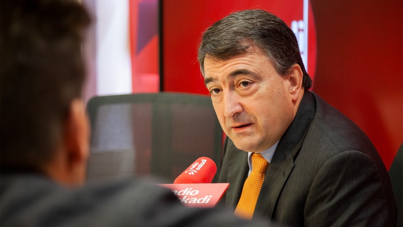 Estebanen hitzetan Seguru Sozialaren erregimen ekonomikaren transferentziak “iraganaren eta orainaren” arteko muga jartzen du Estatutuaren garapenean Estebanen hitzetan Seguru Sozialaren erregimen ekonomikaren transferentziak “iraganaren eta orainaren” arteko muga jartzen du Estatutuaren garapenean