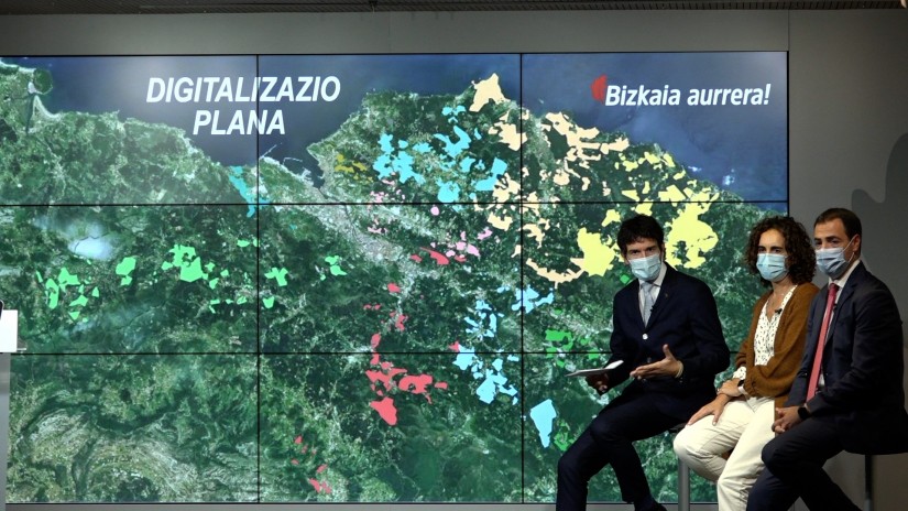 Aldundiak 10 milioi euro inbertitu ditu abiadura handiko Interneterako konexioak Bizkaia osora zabaltzeko Aldundiak 10 milioi euro inbertitu ditu abiadura handiko Interneterako konexioak Bizkaia osora zabaltzeko