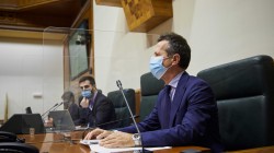 Elkarrizketari bultzada, irakasleei babesa eta ikastetxeen autonomia indartzea,Hezkuntza Sailaren jarduera-ildo nagusiak legegintzaldirako