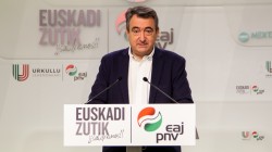 Aitor Esteban: “Konstituzioa bahituta dago, auzitan eta bete gabe, konstituzionalista deitzen direnen aldetik”