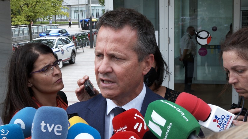 Jokin Bildarratzek Hezkuntza Lege-aurreproiektuaren balorazioa egin du: “Gizarteari entzuteko prozesua irekitzera goaz; elkarrizketak jarraitu behar du gure lan-tresna izaten” Jokin Bildarratzek Hezkuntza Lege-aurreproiektuaren balorazioa egin du: “Gizarteari entzuteko prozesua irekitzera goaz; elkarrizketak jarraitu behar du gure lan-tresna izaten”