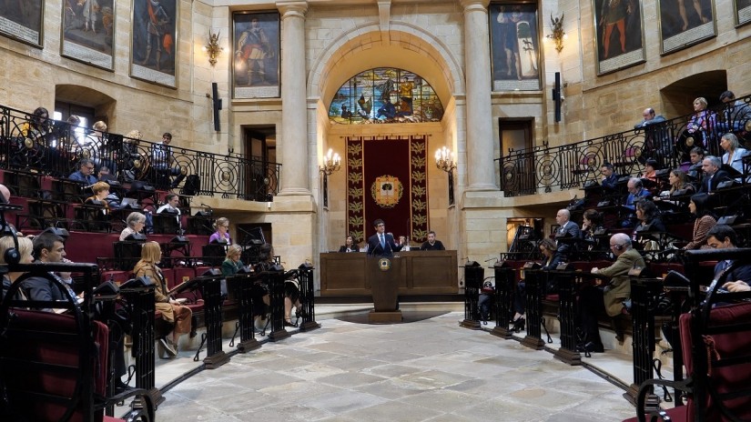 Rementeriak iragarri duenez, itsasadarraren azpiko tunelak metroko Sestaoko eta Areetako geltokiak lotuko ditu tren baten bidez Rementeriak iragarri duenez, itsasadarraren azpiko tunelak metroko Sestaoko eta Areetako geltokiak lotuko ditu tren baten bidez