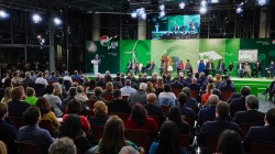 'Entzunez Eraiki' amaitzean euskal gizartearen aurrean hamar konpromiso hartu ditu EAJ-PNVk eta “errealitate bihurtzea” hitzeman du