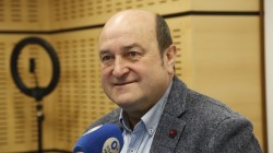 Ortuzar: “Aurrekontuetan jasotzen diren konpromisoen betepena %70etik gorakoa da, baina karpeta batzuk daude, Estatu ereduarena kasu, Sánchezek ireki ere egin ez dituenak”