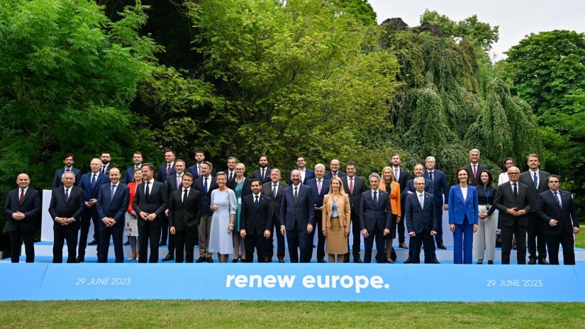 EAJ-PNVk Bruselara eraman du Euroerregioa eratzeko eskaria, Europako funtsen kudeaketa eraginkorra erreklamatu du eta muturreko eskuinaren kontrako konpromisoa berretsi du EAJ-PNVk Bruselara eraman du Euroerregioa eratzeko eskaria, Europako funtsen kudeaketa eraginkorra erreklamatu du eta muturreko eskuinaren kontrako konpromisoa berretsi du